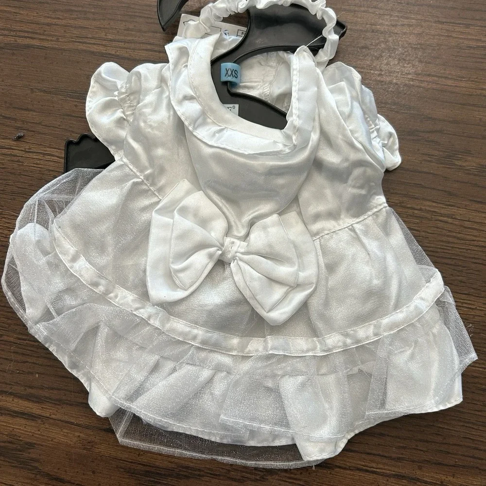 Dog Wedding Dress‎ Size XXS Yappily Ever After Attached Veil